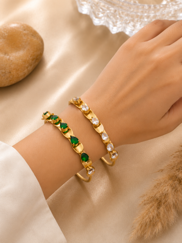 LUXE DROP BANGLE