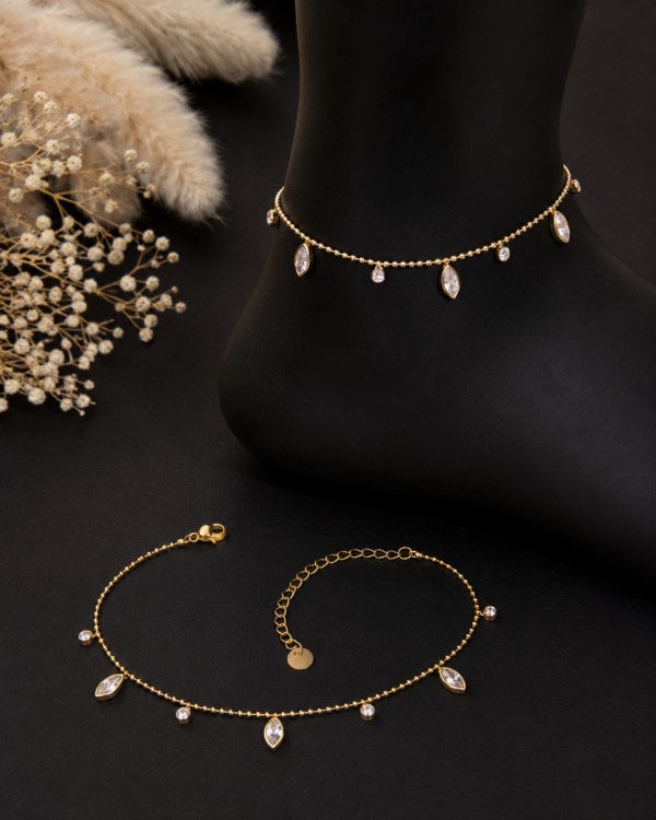 MOONBEAM ANKLET