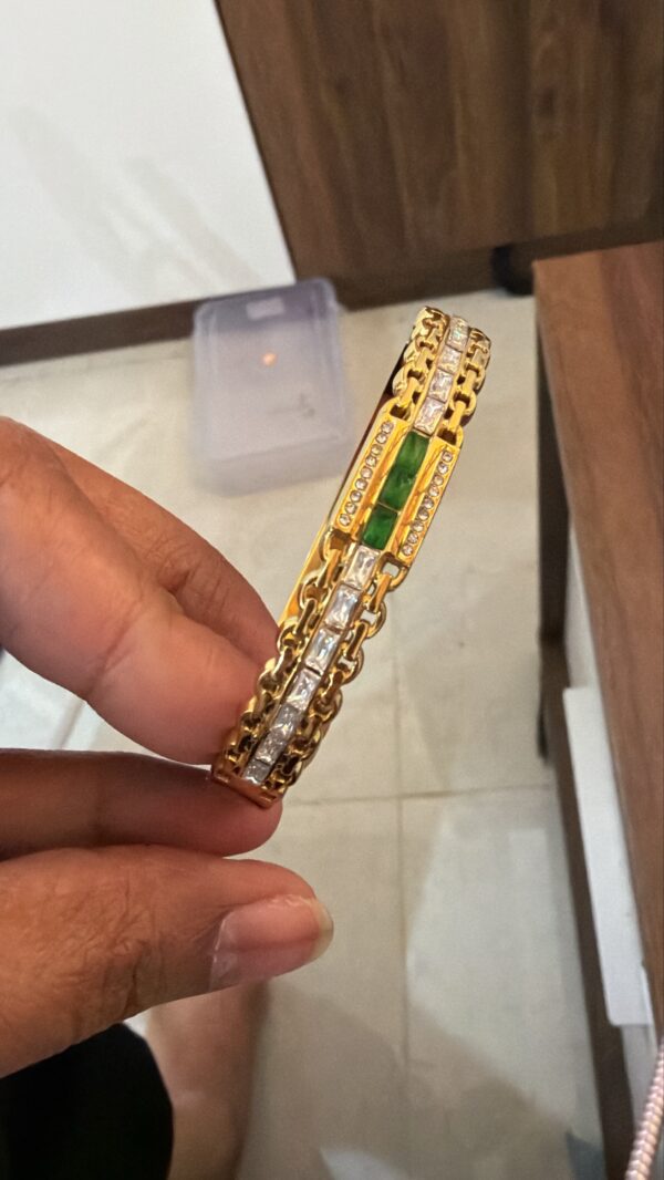 EMERALD ROYALE KADA