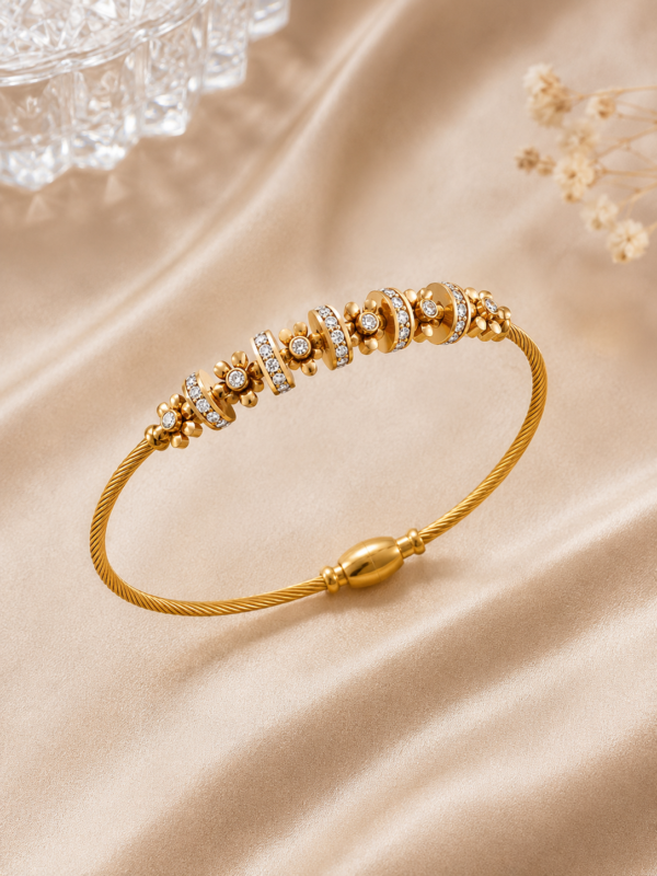 AURORA SPARK BANGLE