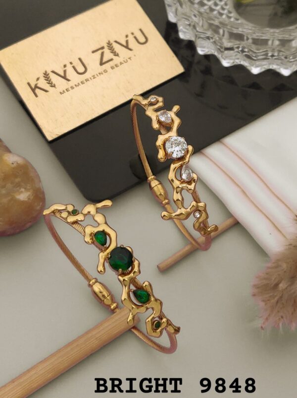 GOLDEN REEF BANGLES