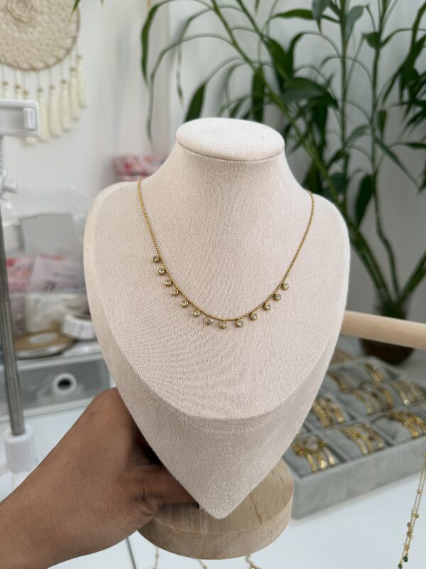 DEW DROPS NECKLACE