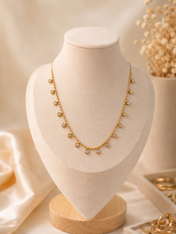 CYSTAL DROP CHARM NECKLACE